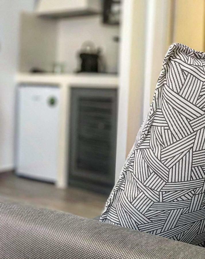 Marina'S Suites Naxos City Экстерьер фото